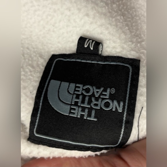 The North Face Soft White Jacket - Picture 1 of 3